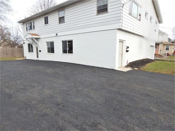 206 Oak St, East Rochester, NY 14445